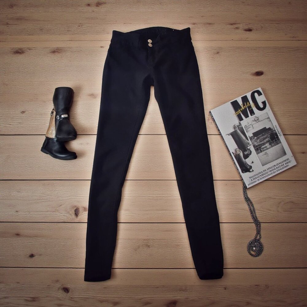 VIP Jeans Black Skinny Stretch Pants Double Button Mid Rise 7/8 (2 Available)